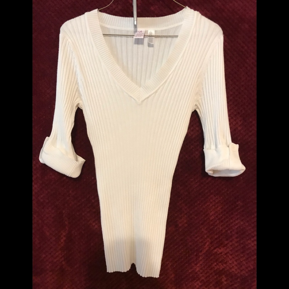 Mid-sleeve Sweater